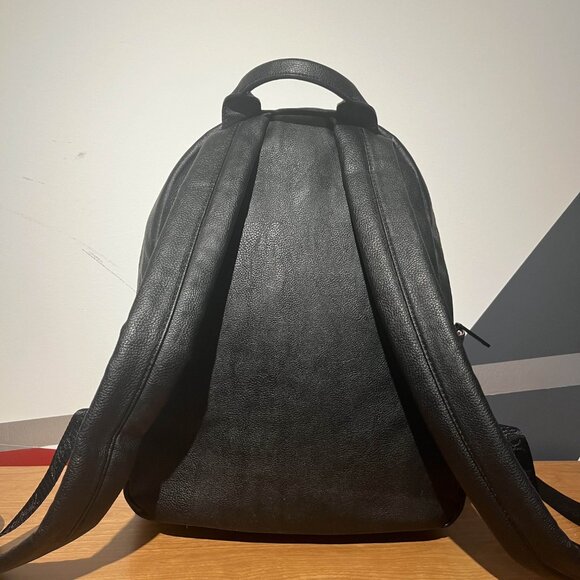 GREAT CONDITION~Betsey Johnson Backpack - Picture 5 of 10